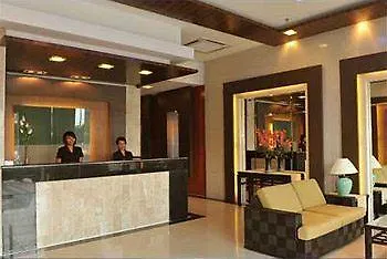 فندق كيه كيه تايمز سكوير كوتا كينابالو