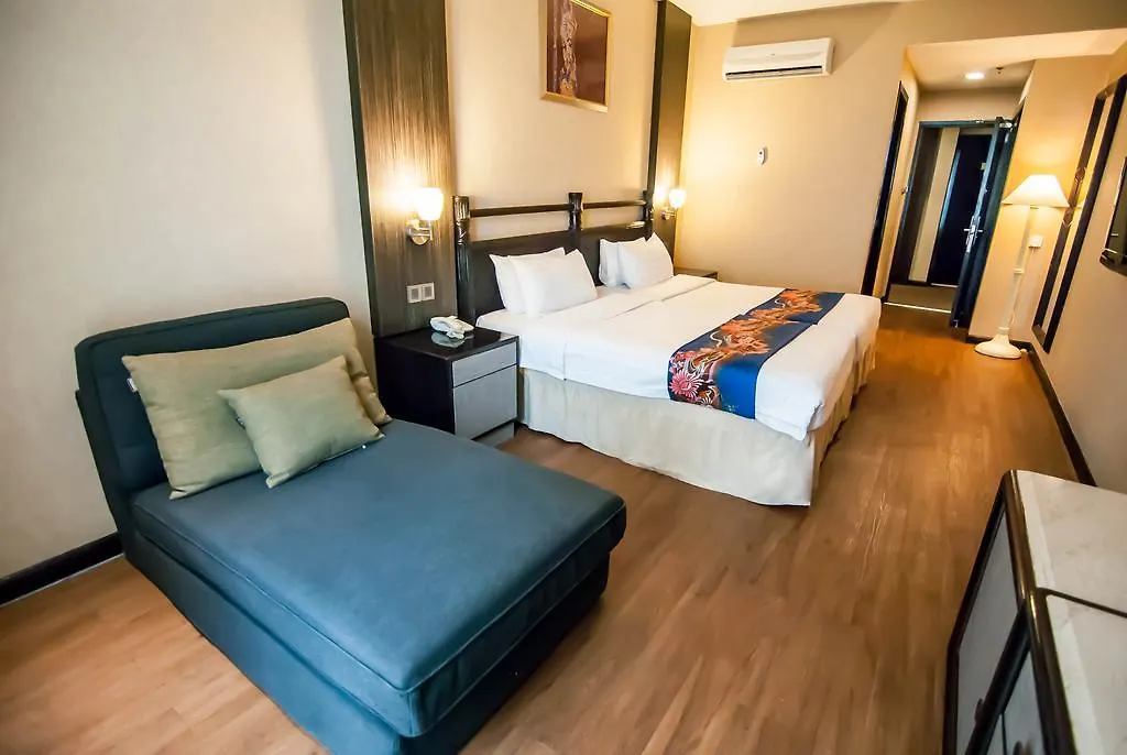 فندق كيه كيه تايمز سكوير كوتا كينابالو 2*,  ماليزيا
